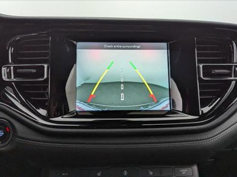 Used 2024 Dodge Durango SXT image 28