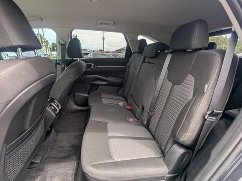 New 2026 Kia Sorento LX FWD image 15