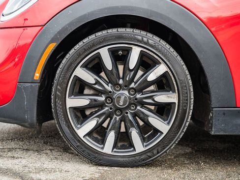 Used 2019 MINI Cooper S image 15