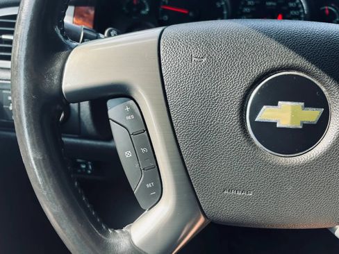 Used 2012 Chevrolet Avalanche LT w/ All-Star Edition AWD/4WD image 28