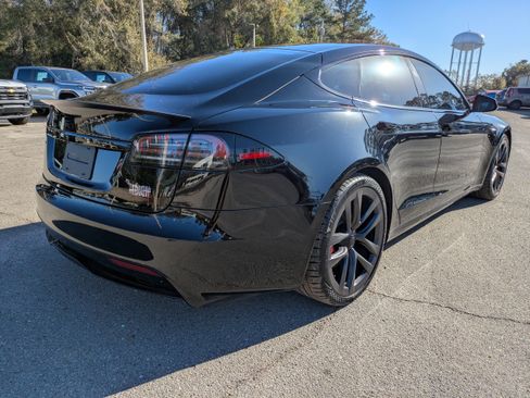 Used 2023 Tesla Model S Plaid image 4