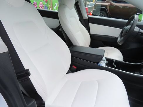 Used 2019 Tesla Model 3 Standard Range RWD image 24