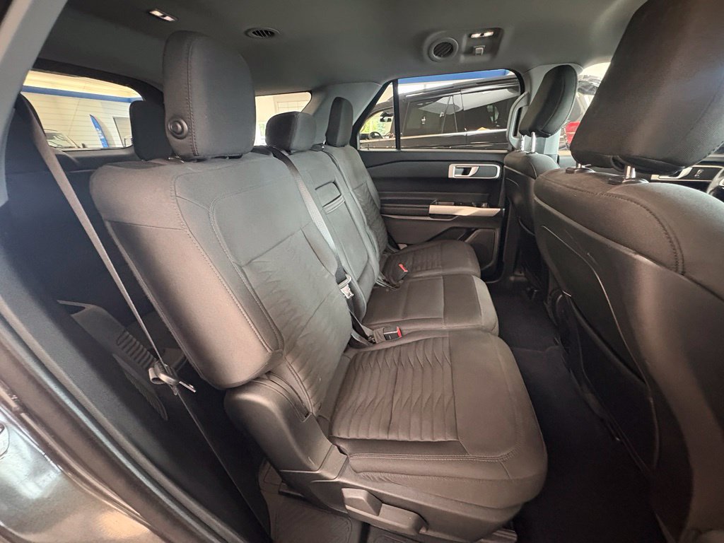 Used 2020 Ford Explorer XLT w/ Comfort Package AWD/4WD image 34
