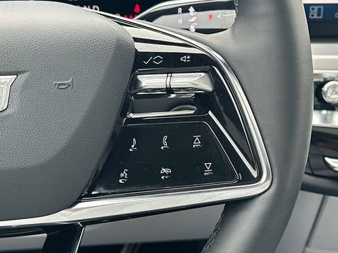 Used 2025 Cadillac Lyriq Sport image 7