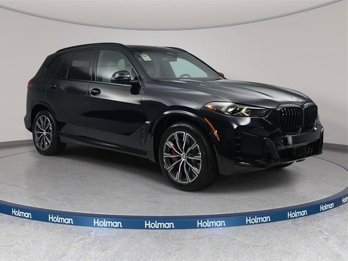 New 2026 BMW X5 xDrive50e w/ M Sport Package image 3