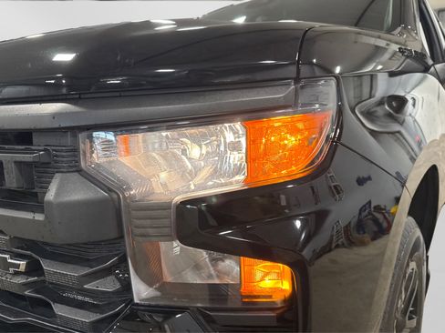 Used 2023 Chevrolet Silverado 1500 Custom image 14