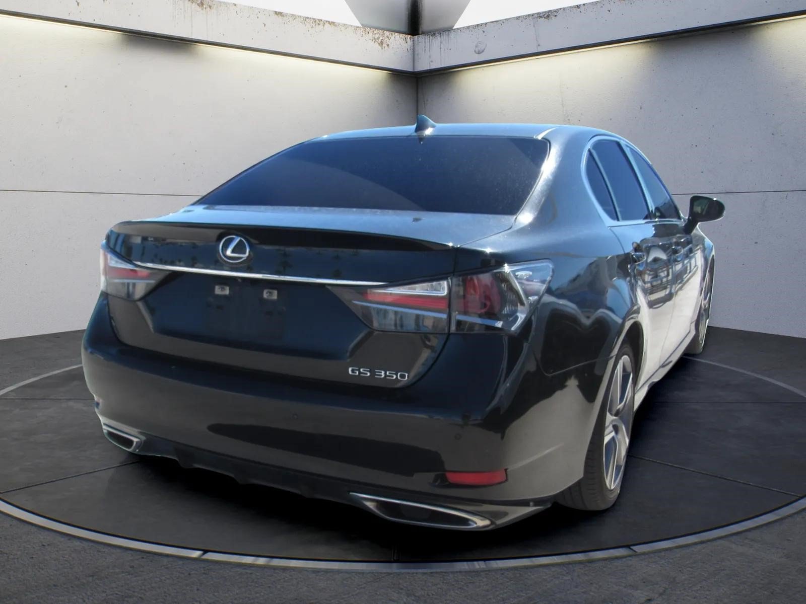 Used 2017 Lexus GS 350 RWD image 3