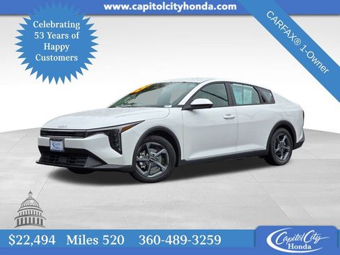 Used 2025 Kia K4 LXS image 1