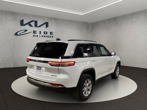 Used 2023 Jeep Grand Cherokee Limited image 7