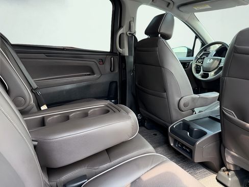 Used 2022 Honda Odyssey Elite image 29
