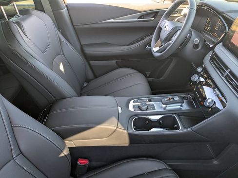 Certified 2026 INFINITI QX60 Luxe w/ Cargo Package FWD image 30