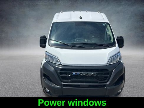 Used 2025 RAM ProMaster 2500 w/ Convenience Group FWD image 9