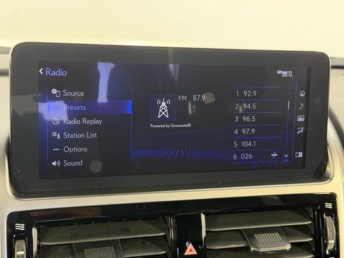 Used 2022 Lexus GX 460 Premium w/ Accessory Package image 22