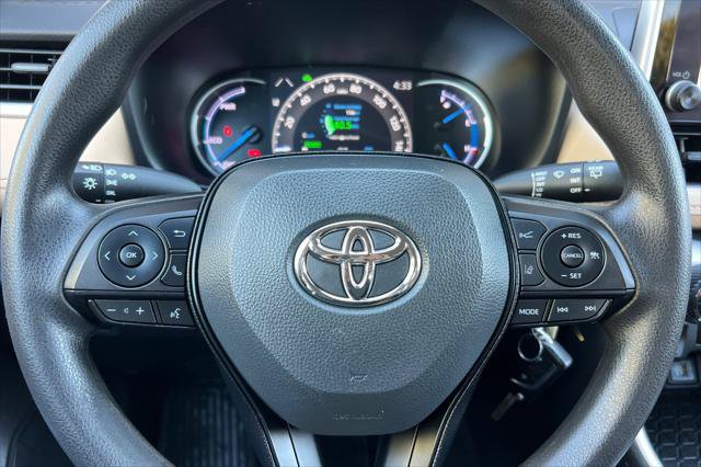 Certified 2023 Toyota RAV4 LE AWD/4WD image 24