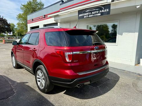 Used 2018 Ford Explorer XLT w/ Equipment Group 202A image 10