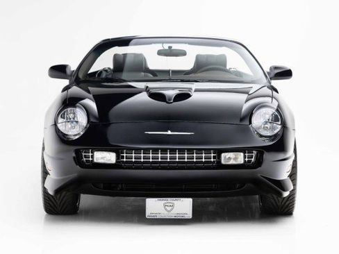 Used 2002 Ford Thunderbird Deluxe image 5