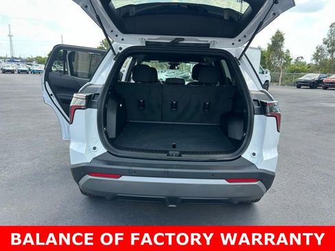 Used 2025 Chevrolet Equinox LT image 16