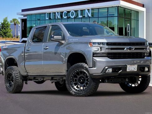 Used 2022 Chevrolet Silverado 1500 RST AWD/4WD image 2