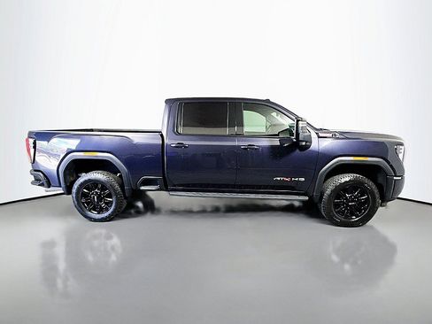 Used 2024 GMC Sierra 2500 AT4 w/ AT4 Premium Plus Package AWD/4WD image 8