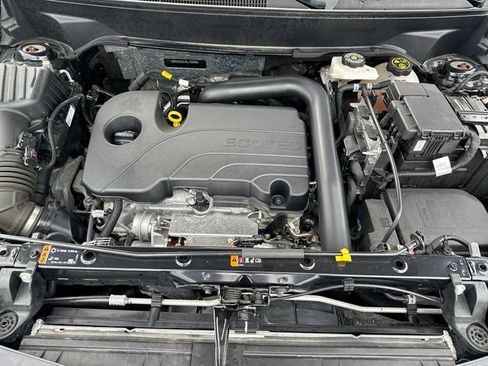 Used 2024 Chevrolet Equinox LT w/ LPO, Floor Liner Package FWD image 26