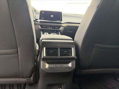 New 2026 Volkswagen Atlas Cross Sport SEL AWD/4WD image 10