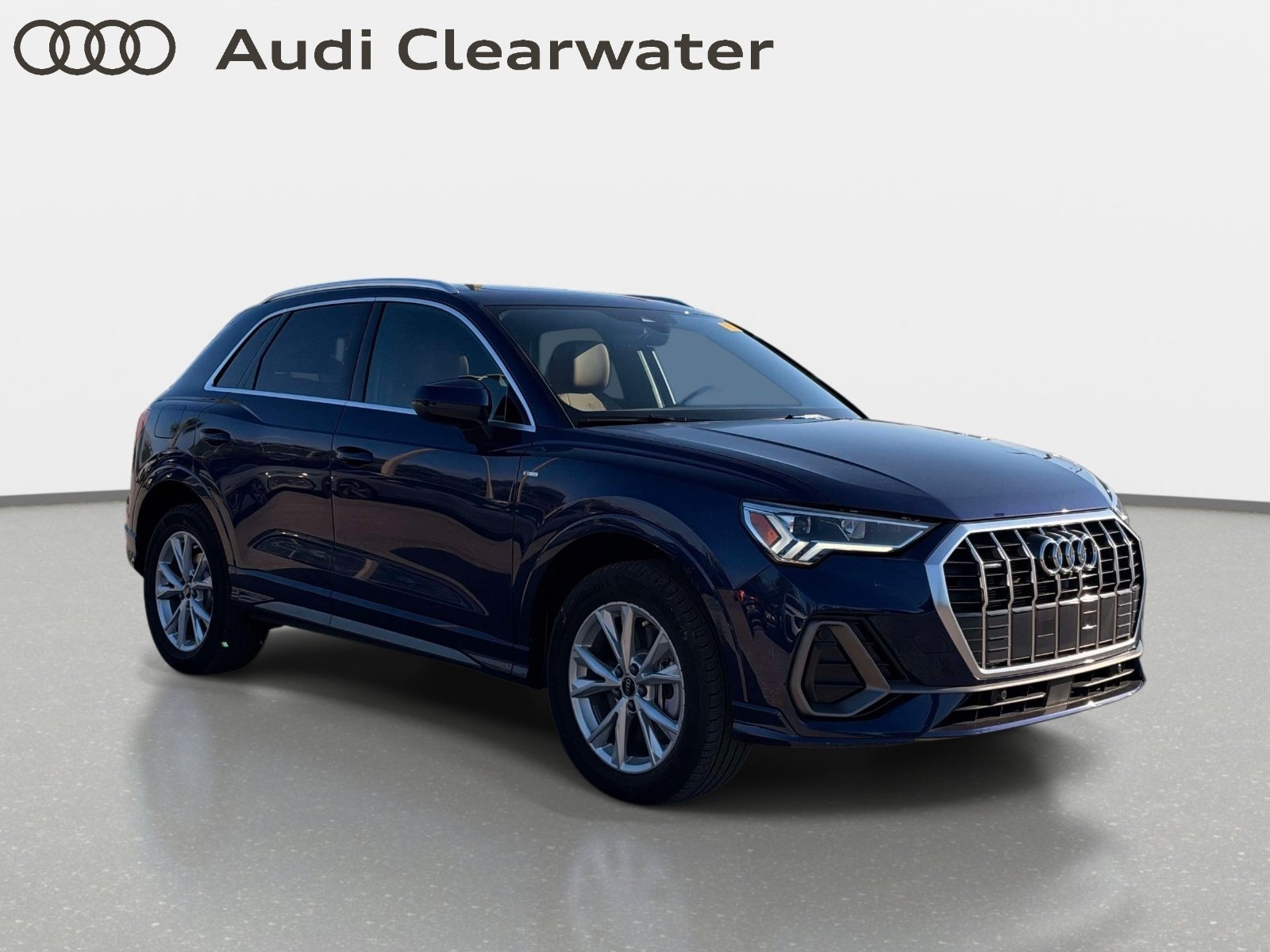 Used 2025 Audi Q3 2.0T Premium Plus AWD/4WD image 4