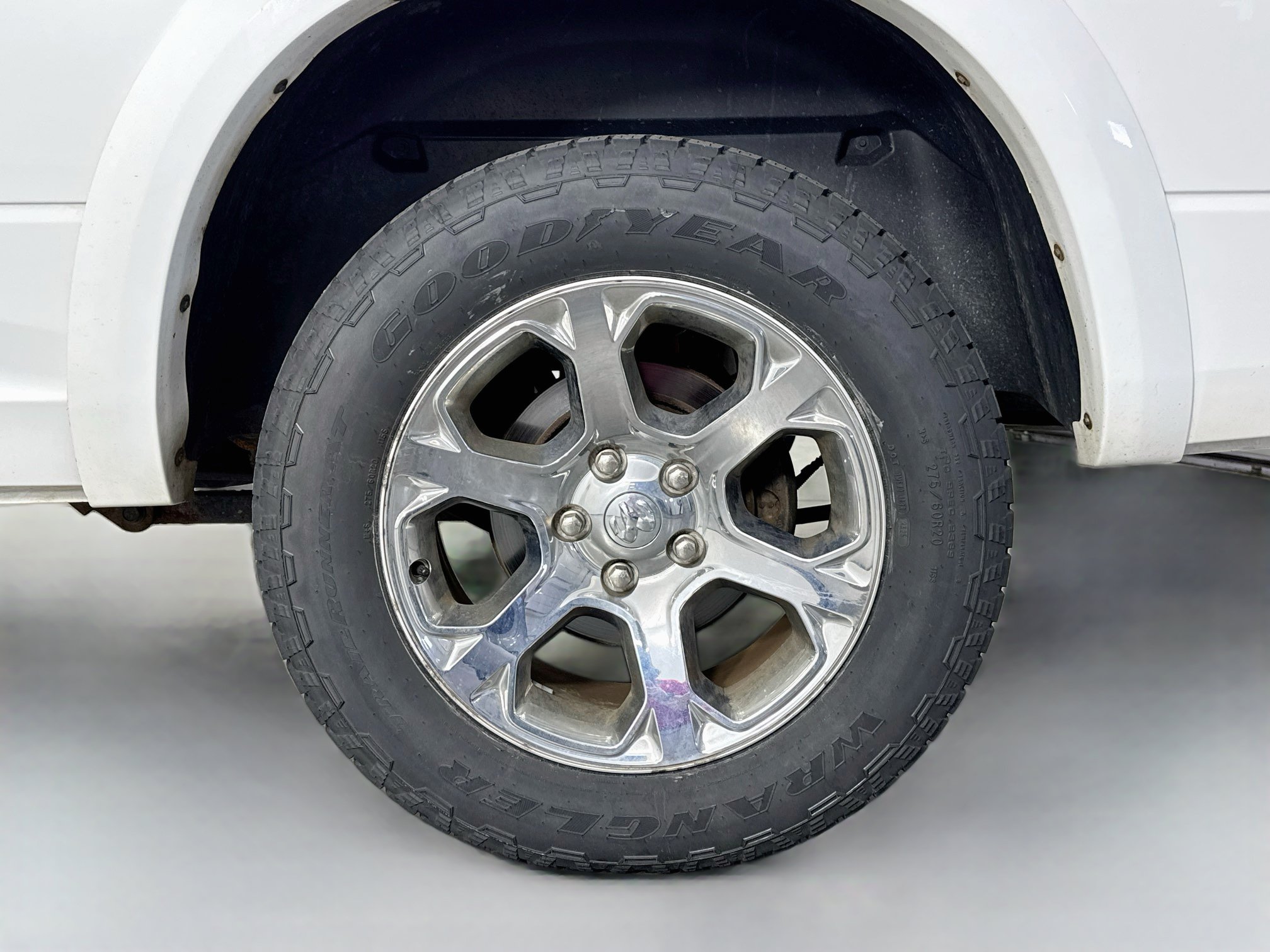 Used 2014 RAM 1500 Laramie w/ Convenience Group AWD/4WD image 32