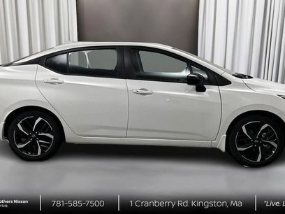 New 2025 Nissan Versa SR w/ Trunk Package