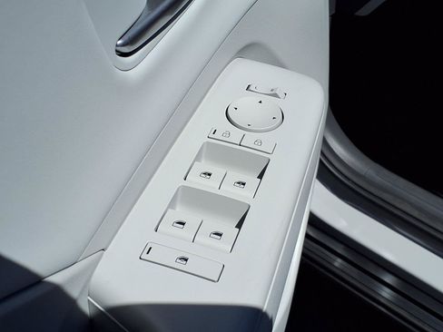 Certified 2026 Hyundai Kona SEL Premium FWD image 21