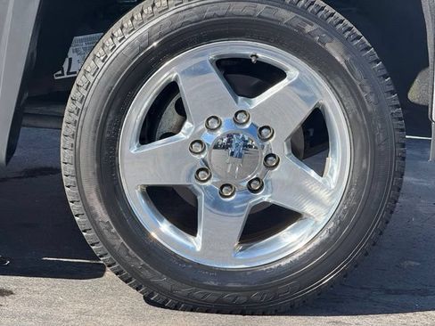 Used 2015 Chevrolet Silverado 2500 LT w/ Z71 Package, Off-Road AWD/4WD image 12