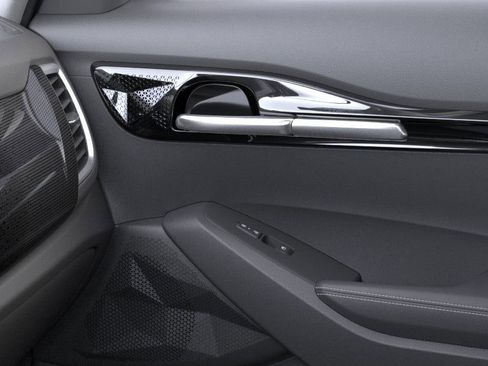 New 2026 Kia Seltos S FWD image 25