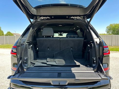 Certified 2024 BMW X7 xDrive40i w/ M Sport Package AWD/4WD image 24