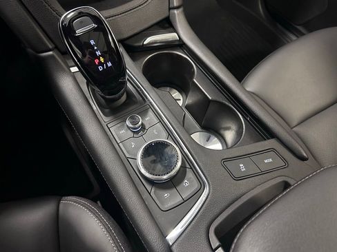 Used 2022 Cadillac XT5 Premium Luxury w/ LPO, Floor Liner Package FWD image 16