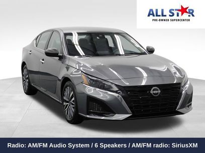 Used 2024 Nissan Altima 2.5 SV