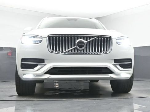 Used 2024 Volvo XC90 B5 Core w/ Protection Package Premier AWD/4WD image 11