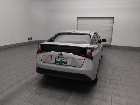 Used 2022 Toyota Prius LE image 7