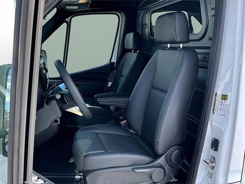 New 2025 Mercedes-Benz Sprinter 2500 image 12