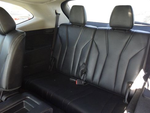 Used 2024 Acura MDX SH-AWD w/ Technology Package image 28