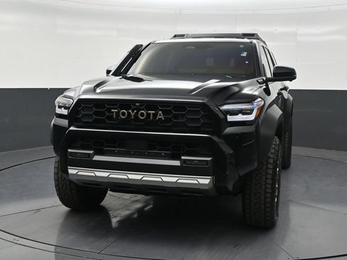 Used 2025 Toyota 4Runner Trailhunter AWD/4WD image 8