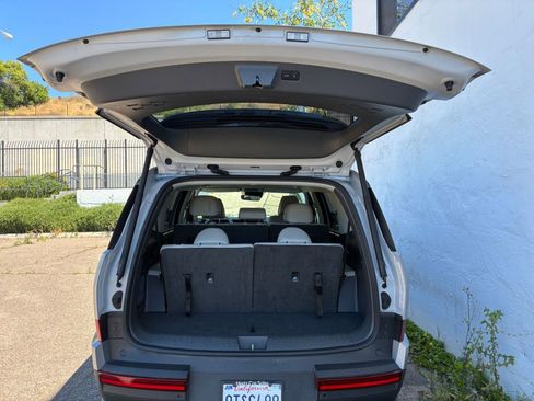 Used 2025 Hyundai Santa Fe SEL image 34