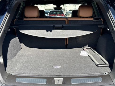 New 2026 Cadillac XT5 Premium Luxury w/ Driver Assist Package FWD image 11