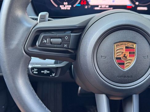 Used 2025 Porsche Panamera image 23