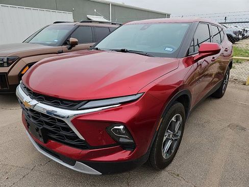 Used 2023 Chevrolet Blazer LT FWD image 1