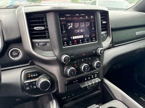 Used 2019 RAM 1500 Big Horn AWD/4WD image 10