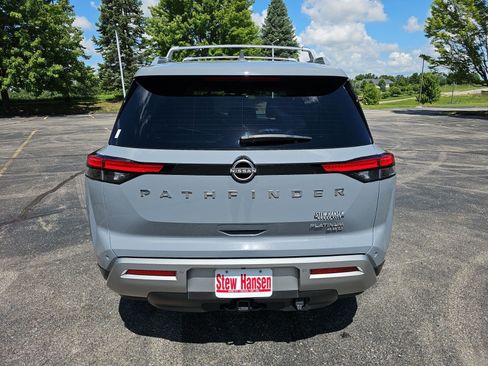 Used 2024 Nissan Pathfinder Platinum AWD/4WD image 5