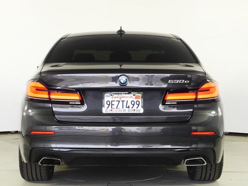 Certified 2023 BMW 530e w/ Convenience Package image 8