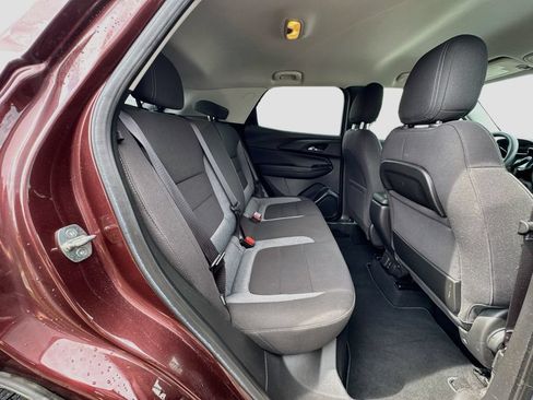 Used 2022 Chevrolet TrailBlazer LT w/ Convenience Package FWD image 25