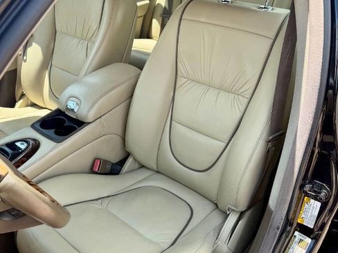 Used 2006 Jaguar XJ Vanden Plas image 19