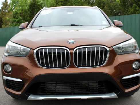 Used 2017 BMW X1 sDrive28i image 2