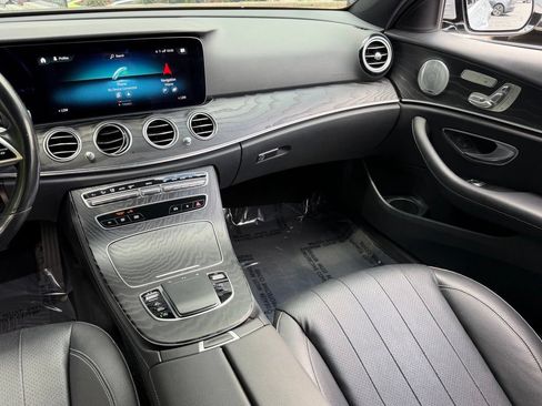 Used 2021 Mercedes-Benz E 350 Sedan w/ Premium Package image 43